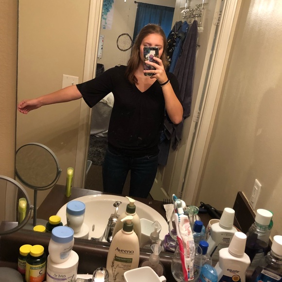 Black shirt - Picture 3 of 5